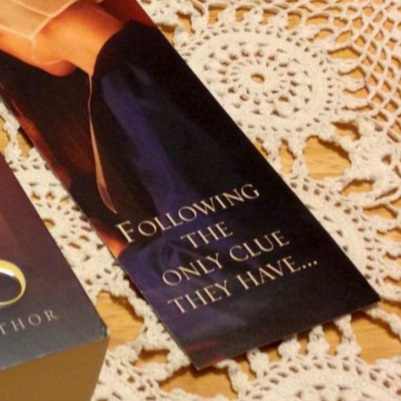 3 for $10 book sale! Amish -  The Missing, signed w/bookmark. Beverly Lewis - Picture 3 of 9